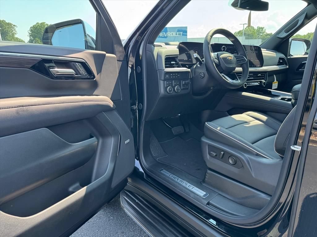 2026 Chevrolet Tahoe Premier - Photo 11