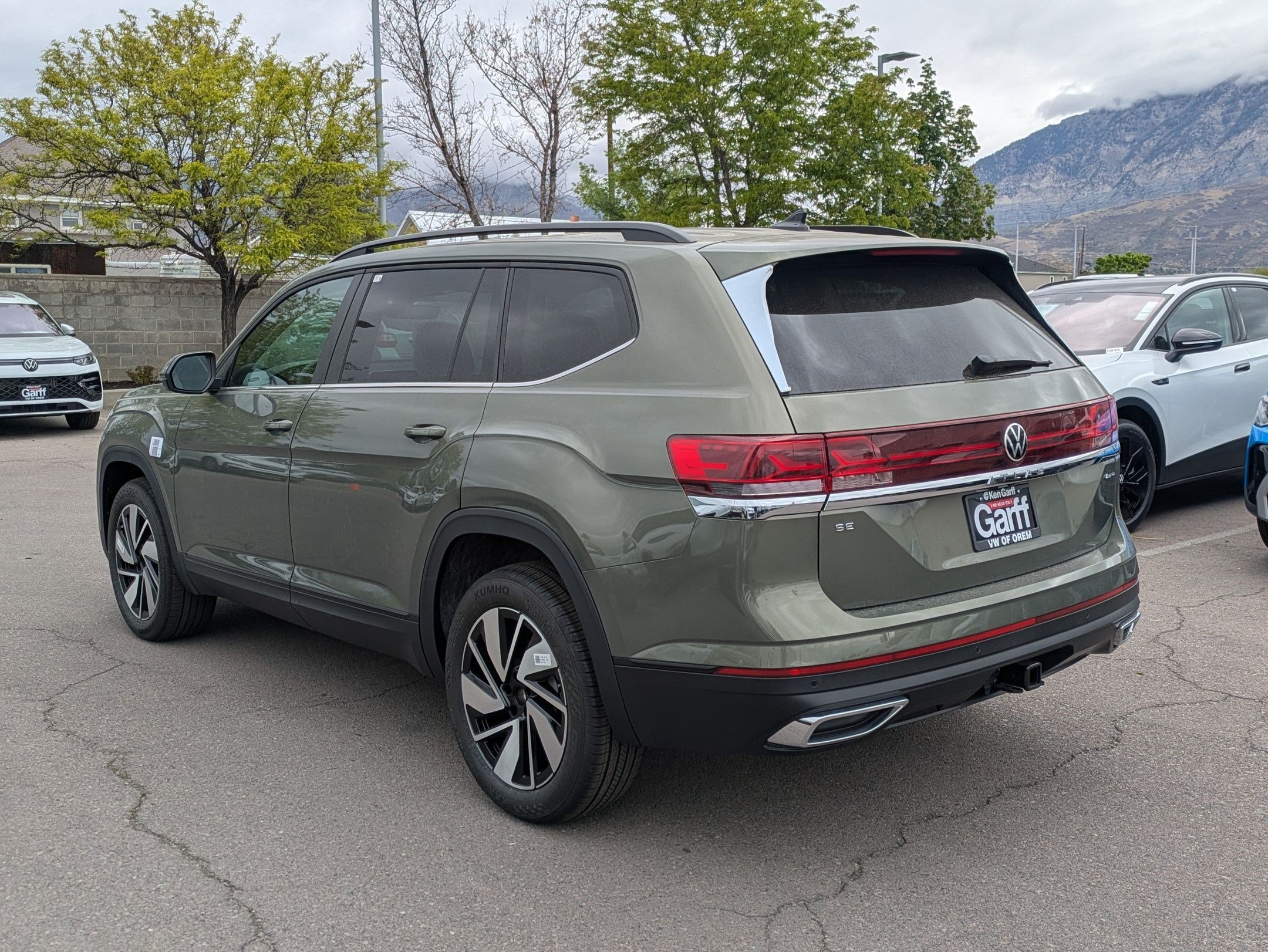 New 2026 Avocado Green Pearl Volkswagen 2.0T SE w/Technology image 5