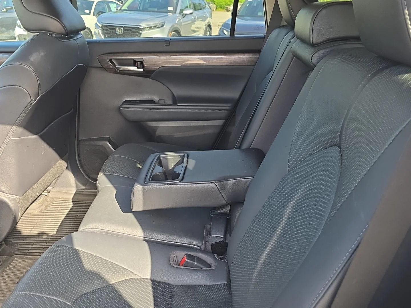 Used 2021 Moondust Toyota Platinum image 22