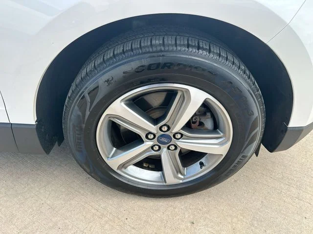 Used 2019 White Ford SEL image 49