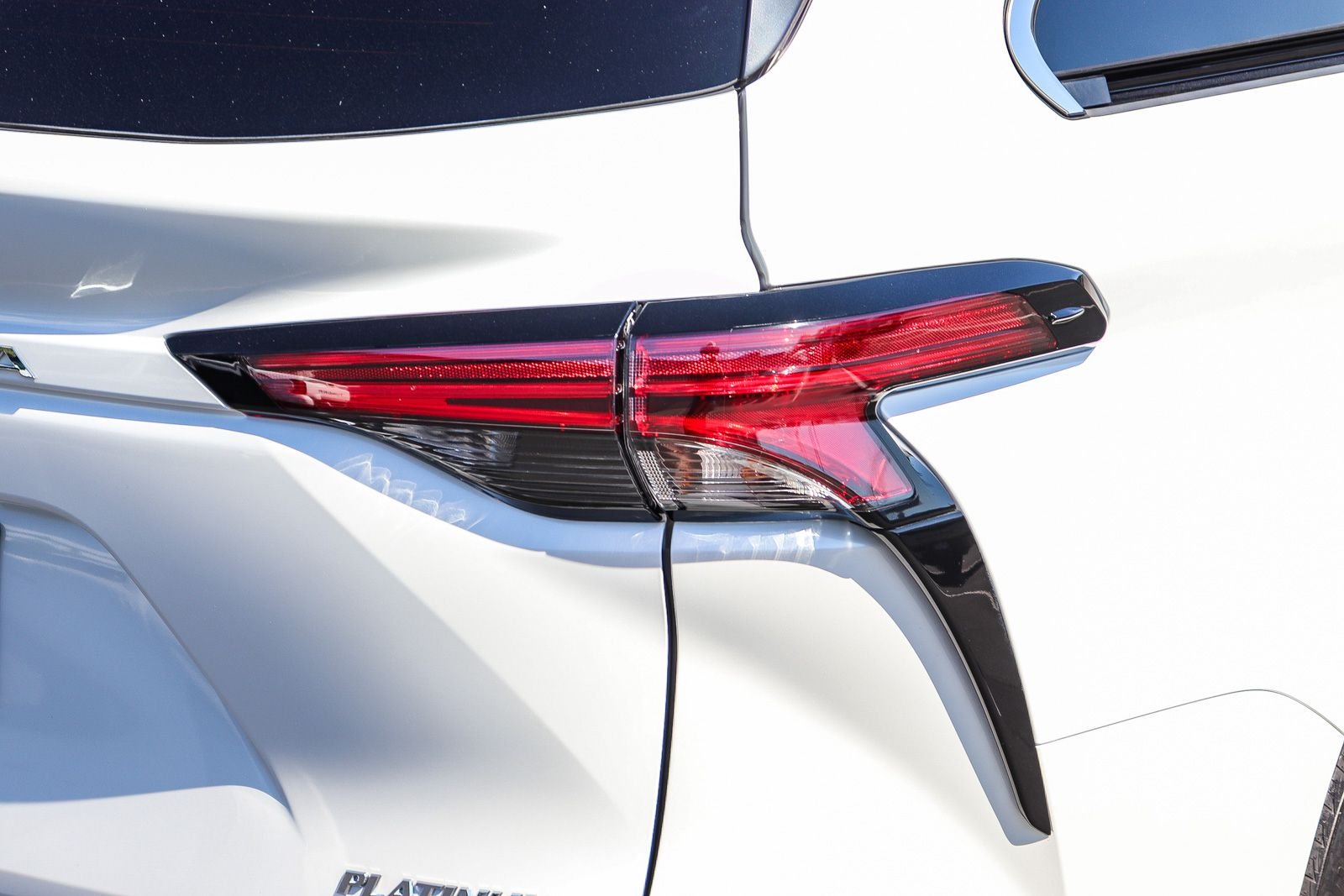 Certified Used 2024 Pearl Toyota Platinum image 8