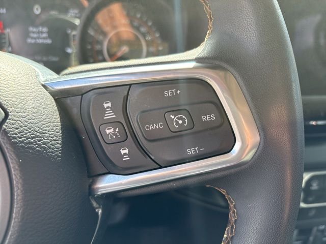 Used 2025 Red Jeep Sahara image 20