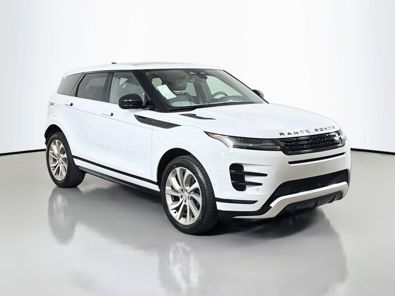 New 2026 Fuji White Land Rover Hoxton Edition image 7