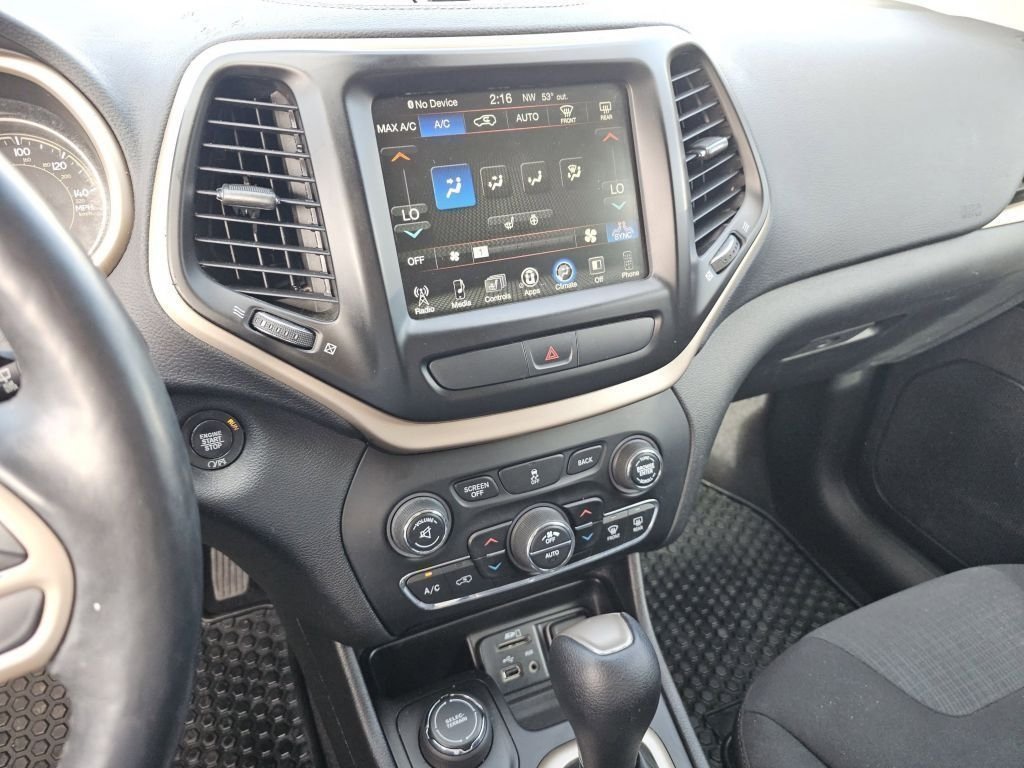 2017 Jeep Cherokee Latitude - Photo 32