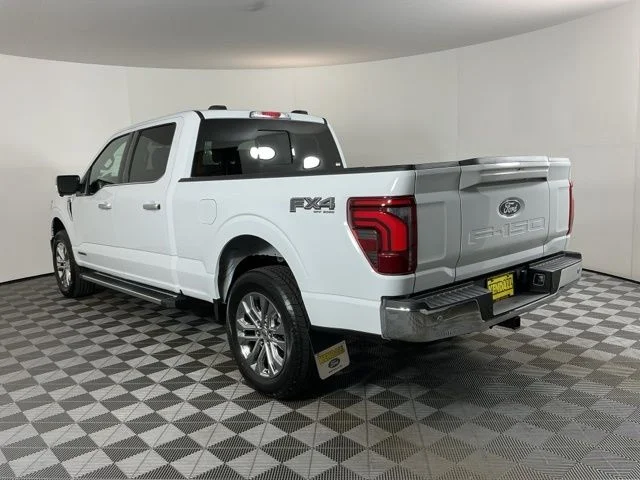New 2025 Oxford White Ford Lariat image 6