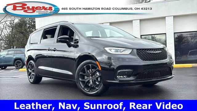 2026 Chrysler Pacifica Select AWD's photo