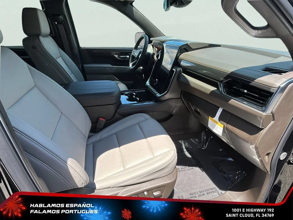 New 2026 Onyx Black GMC Elevation image 35