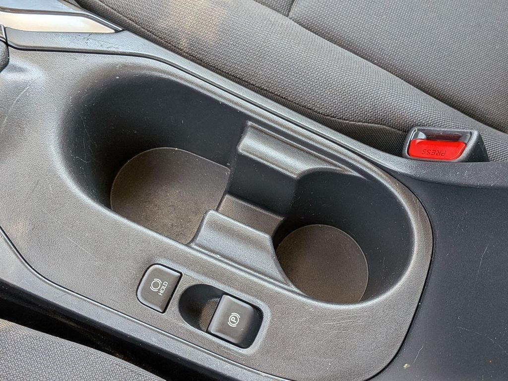 2023 Toyota Corolla LE - Photo 21
