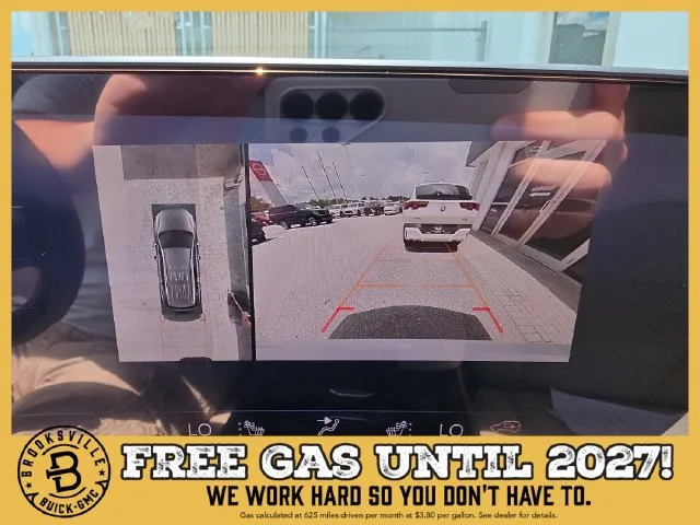 New 2026 Iridescent White Tricoat Buick Preferred image 23