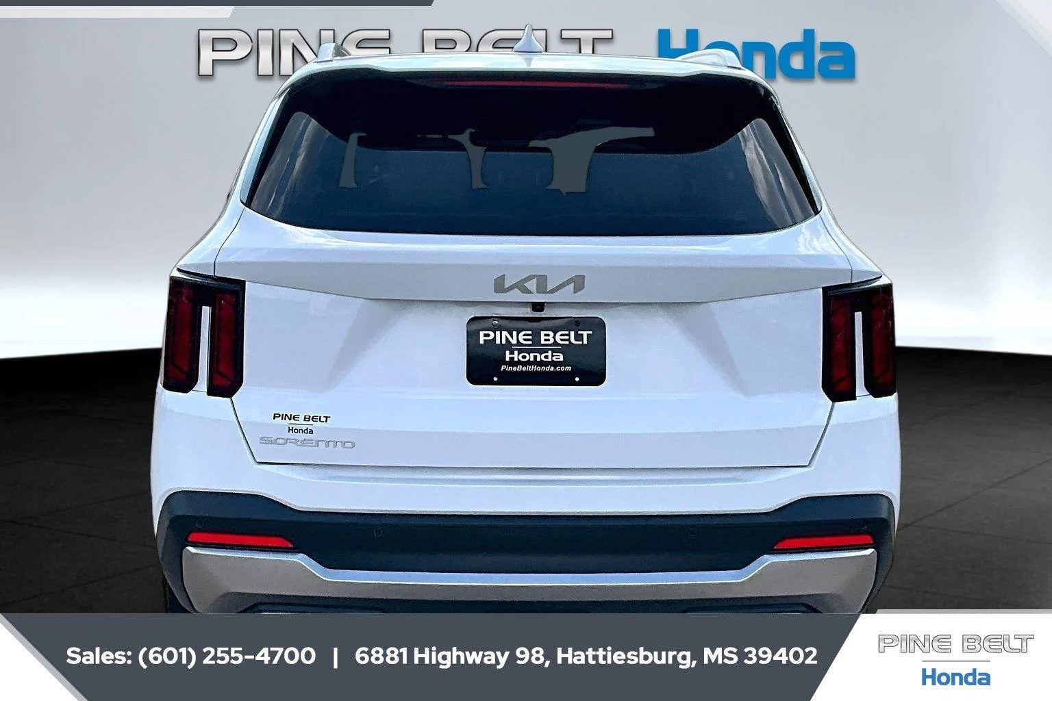 Used 2025 Glacial White Pearl Kia S image 4