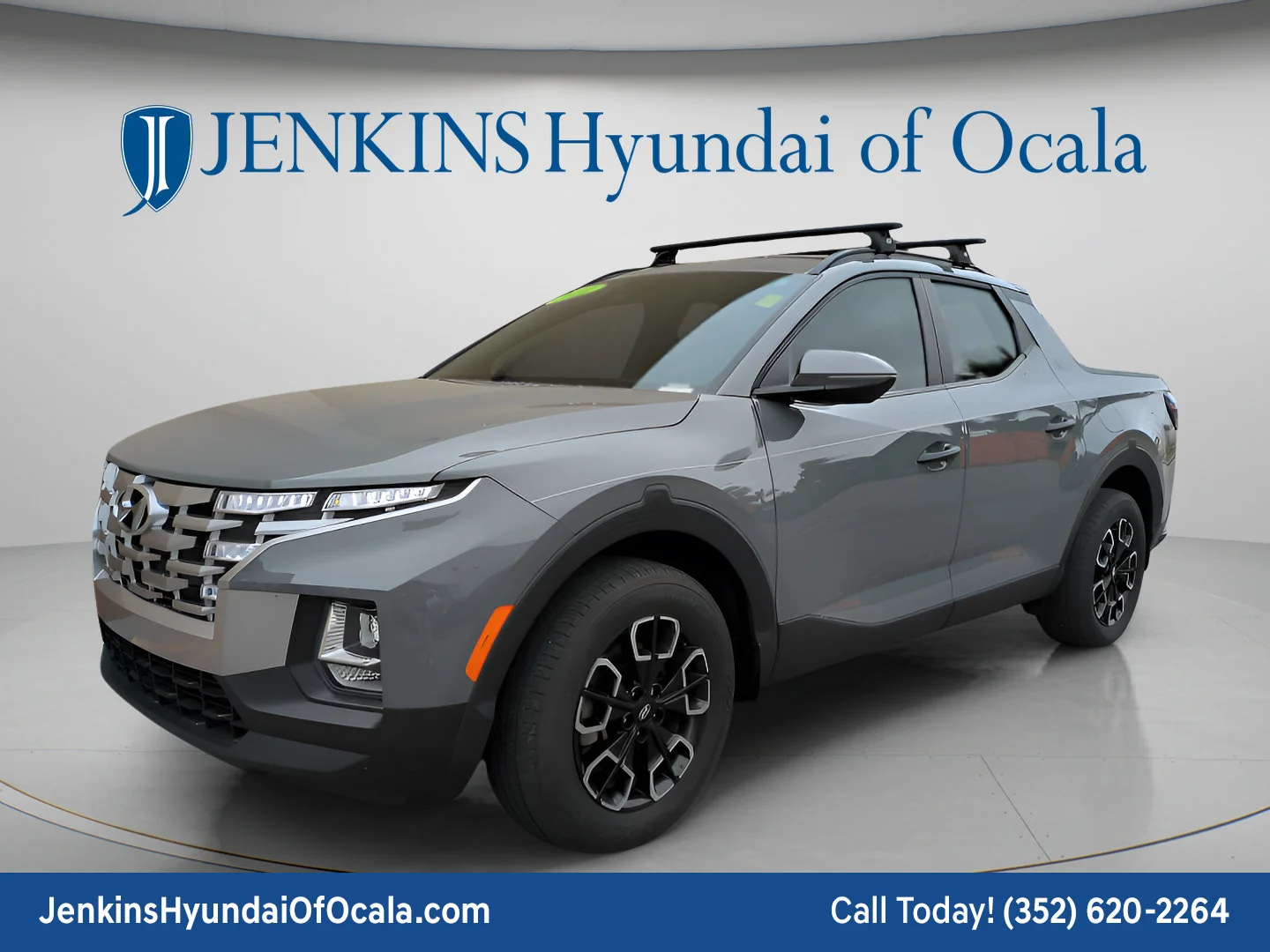 Used 2022 Hampton Gray Hyundai SEL image 7