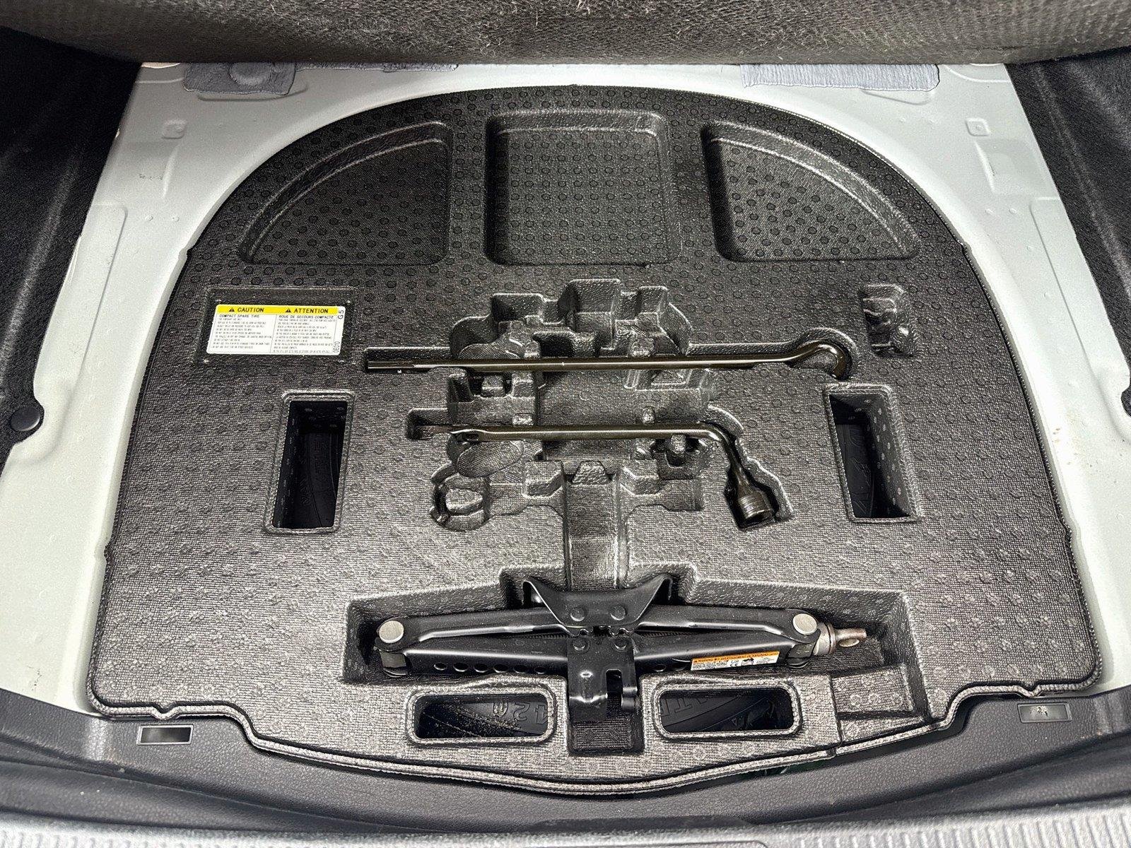 Used 2025 Ice Cap Toyota LE image 39