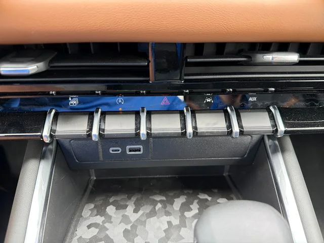 2026 GMC Canyon AT4 - Photo 14