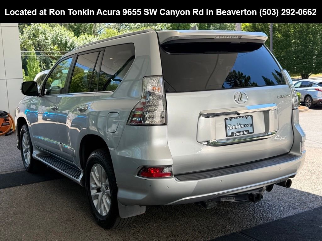 Used 2016 Silver Lining Metallic Lexus 460 image 5