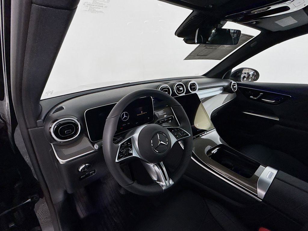 Used 2026 Black Mercedes-Benz GLC 300 image 4