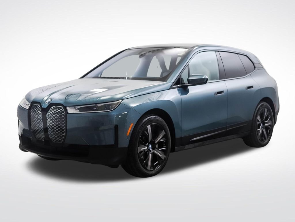 2024 BMW iX xDrive50's photo