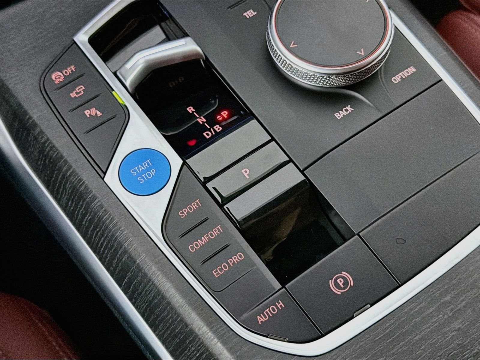 New 2026 Dravit Grey Metallic BMW eDrive40 image 17
