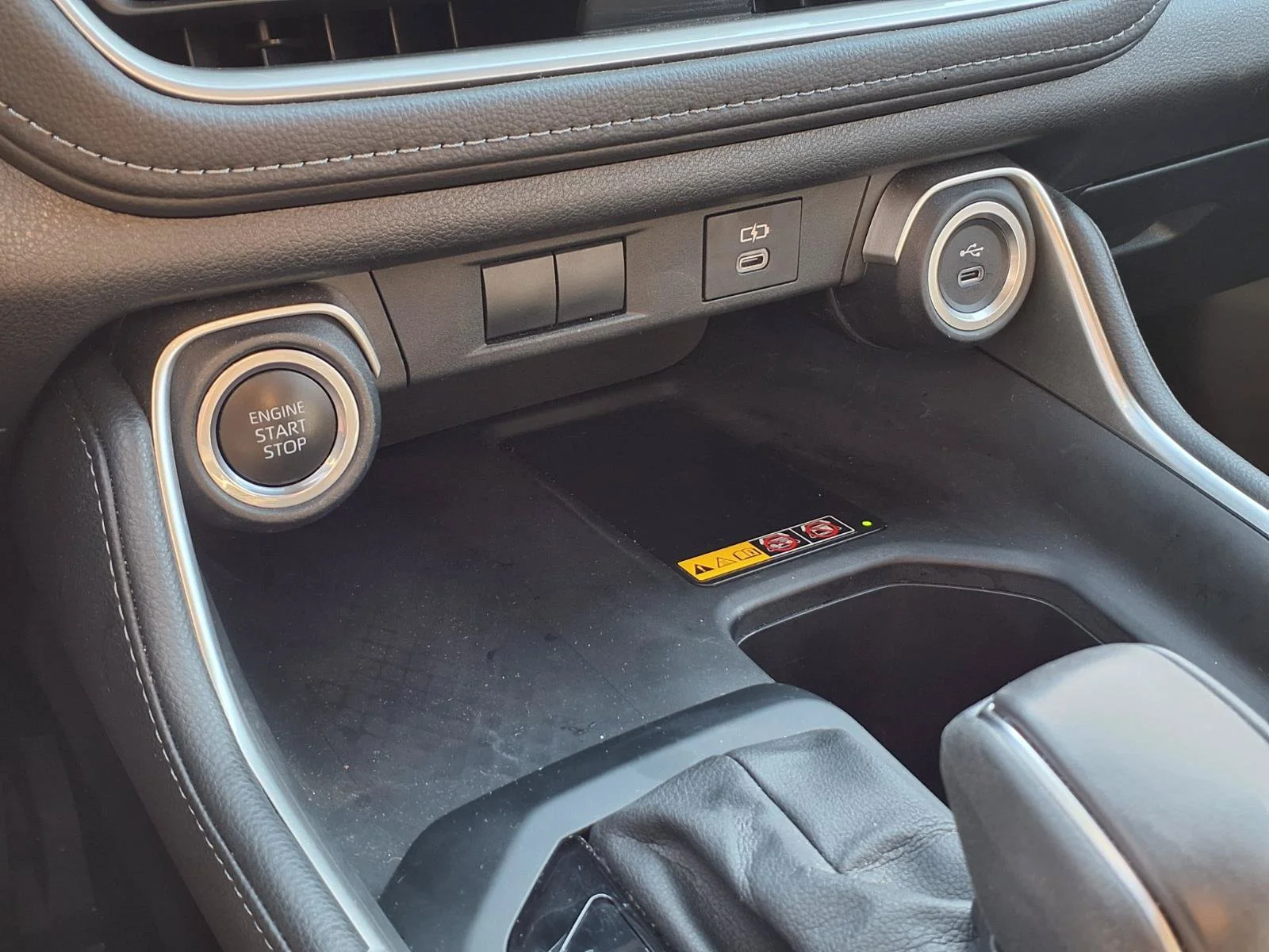 Certified Used 2024 Pearl Toyota Limited image 11