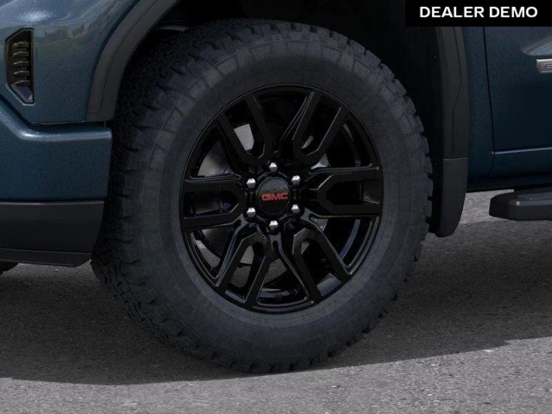 Used 2026  GMC Elevation image 9