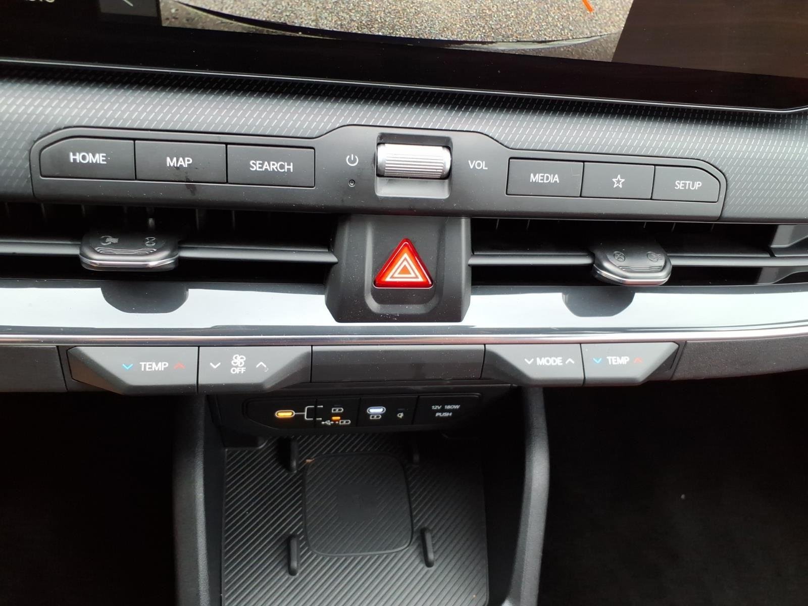 Used 2025 Aurora Black Pearl Kia GT-Line image 18