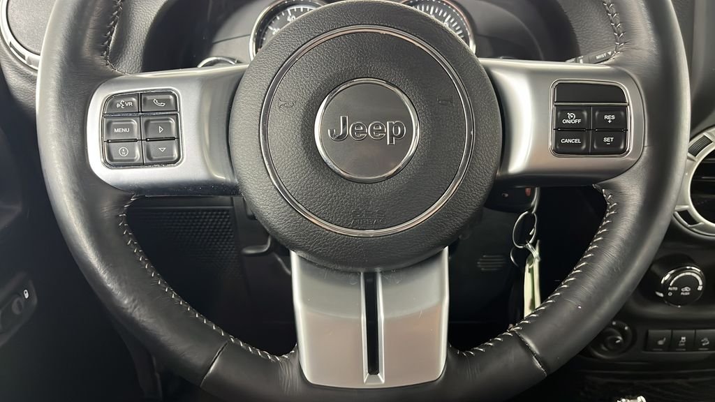 Used 2016 Billet Silver Metallic Jeep Unlimited Rubicon image 21
