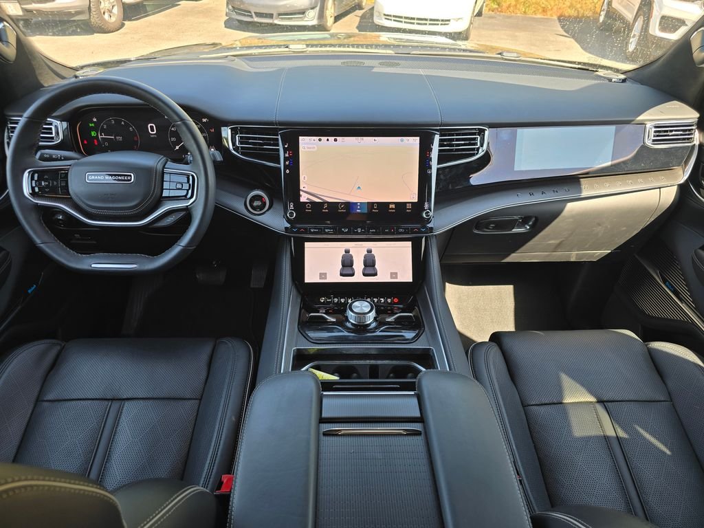 Certified Used 2024 Diamond Black Crystal Pearlcoat Jeep Series II image 5