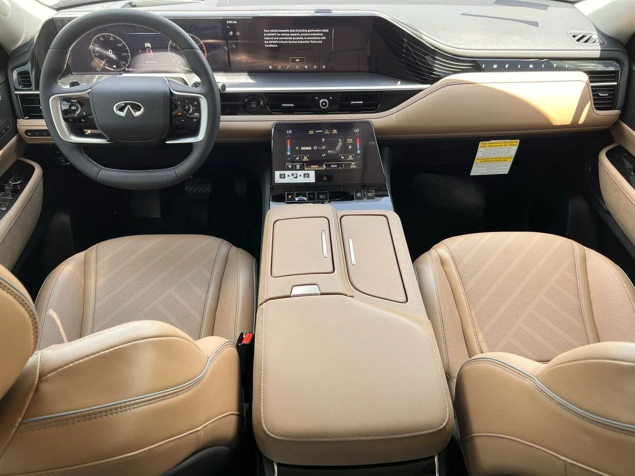 New 2027 RADIANT WHITE INFINITI Luxe 2WD image 9