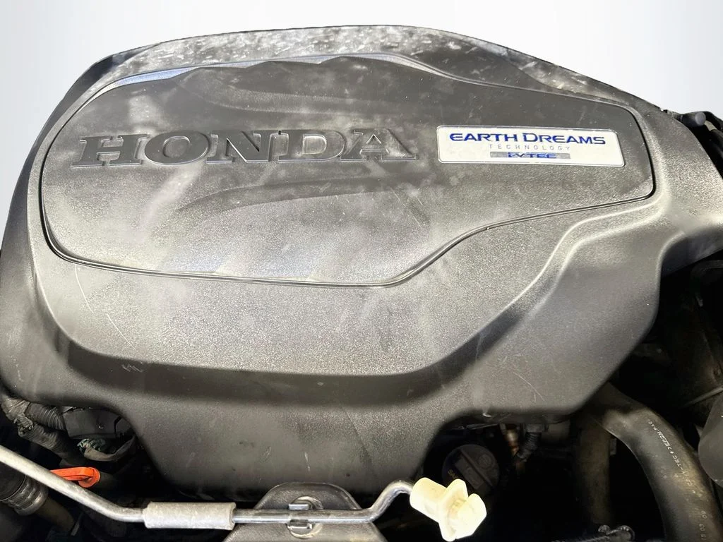 Used 2016 Silver Honda EX-L image 40