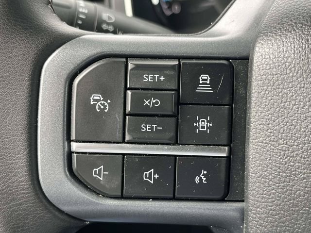 Used 2023 White Ford XLT image 27