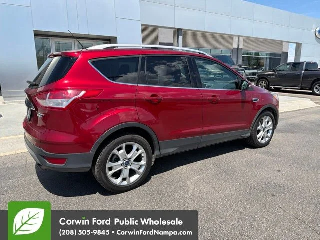 Used 2016 Red Ford Titanium image 4