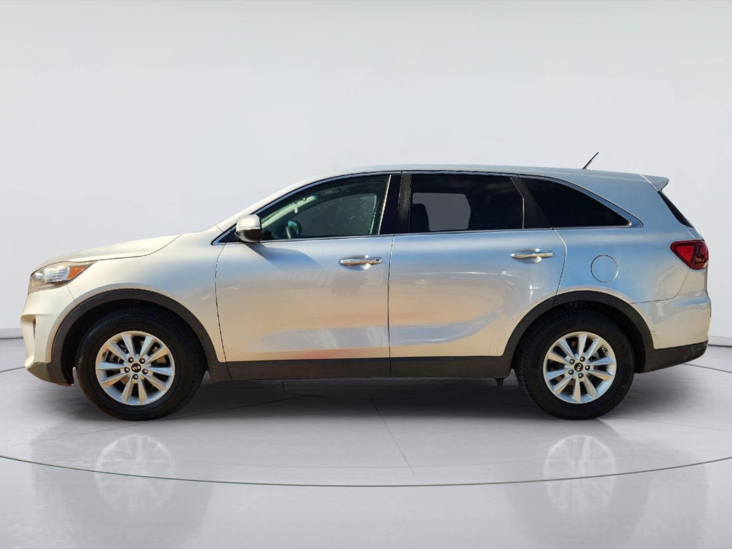 2020 Kia Sorento photo 4 of 33
