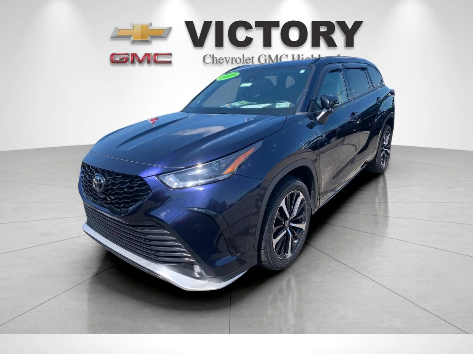 Used 2021 Blue Toyota XSE image 7