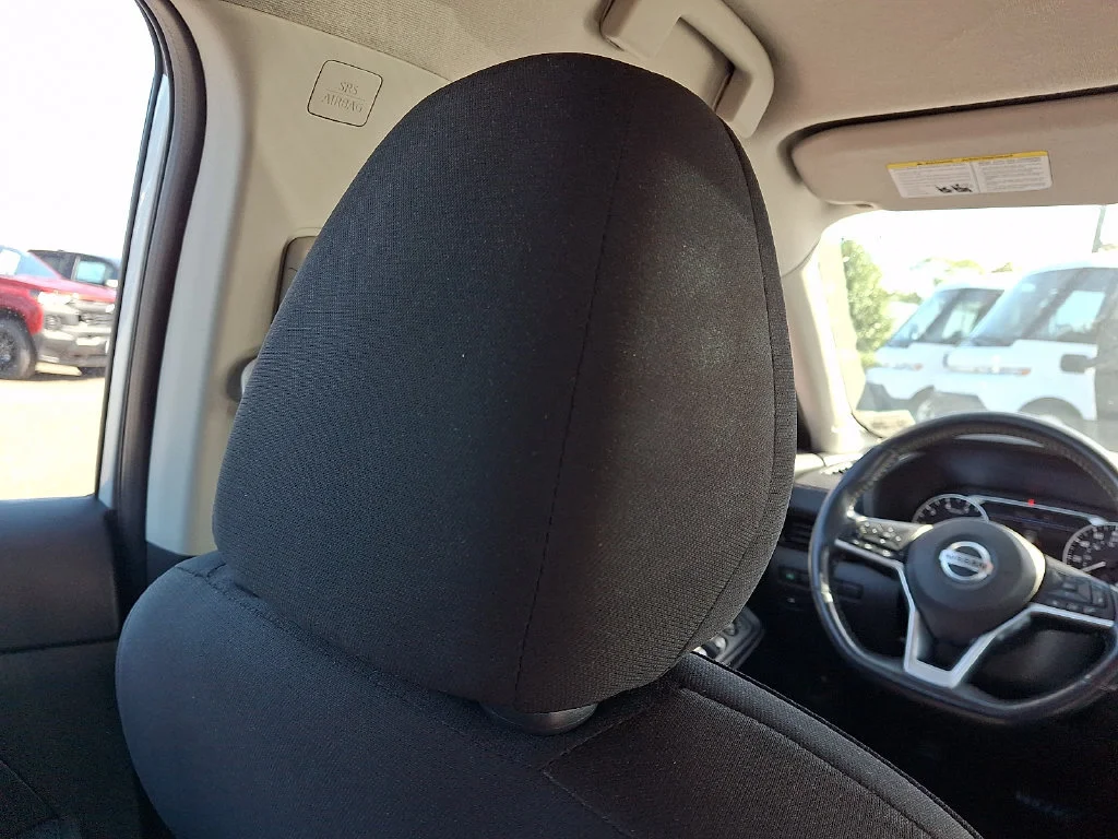 Used 2021 Silver Nissan SV Xtronic CVT image 14