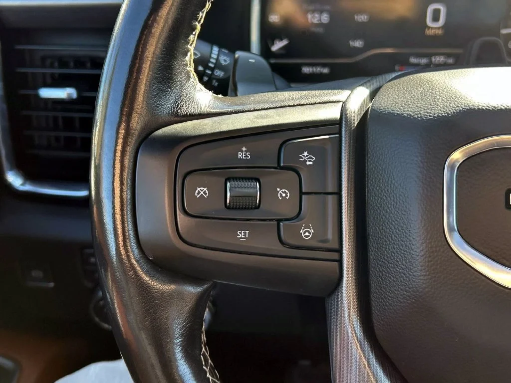 Used 2023 Onyx Black GMC Denali Ultimate image 23