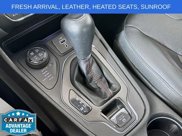 Used 2019 Red Jeep Trailhawk image 17