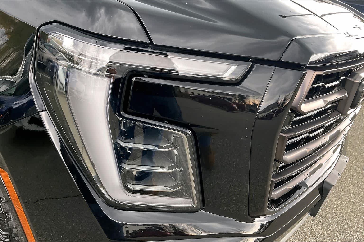 Used 2025 Onyx Black GMC AT4 Ultimate image 26