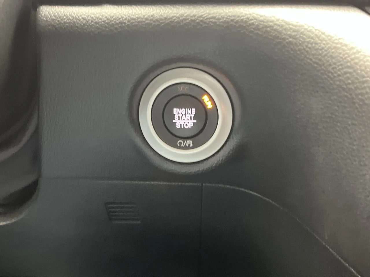 Used 2025 Red Chrysler Select image 21