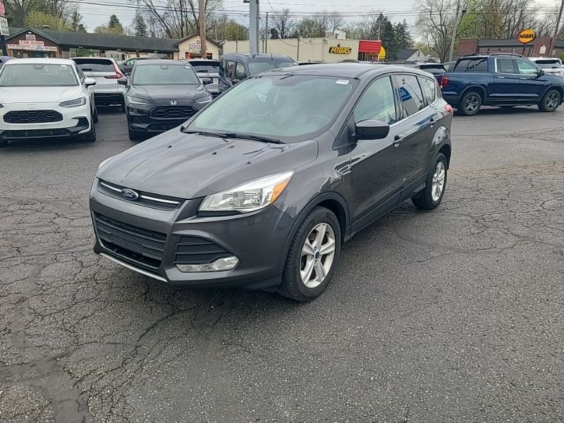 Used 2016 Ford Escape SE with VIN 1FMCU0GX5GUA93570 for sale in Carnot-Moon, PA