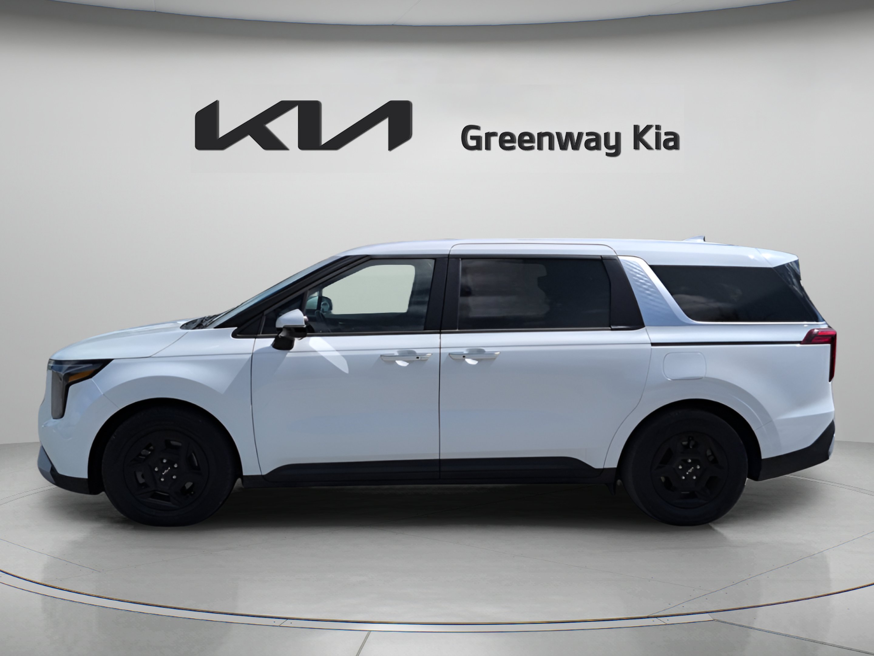 Certified Used 2025 Snow White Pearl Kia LXS image 5