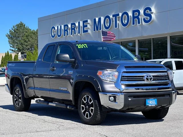 Used 2017 Gray Toyota SR5 image 1