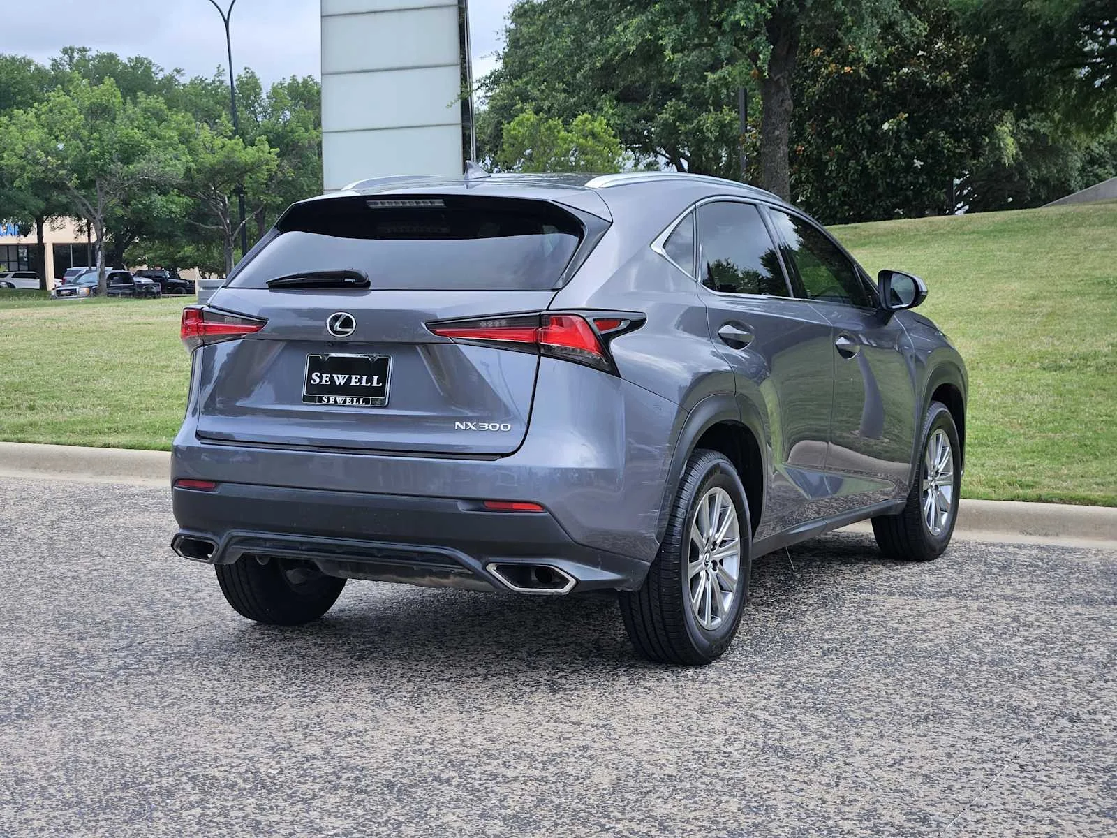 Used 2019 Nebula Gray Pearl Lexus  image 4