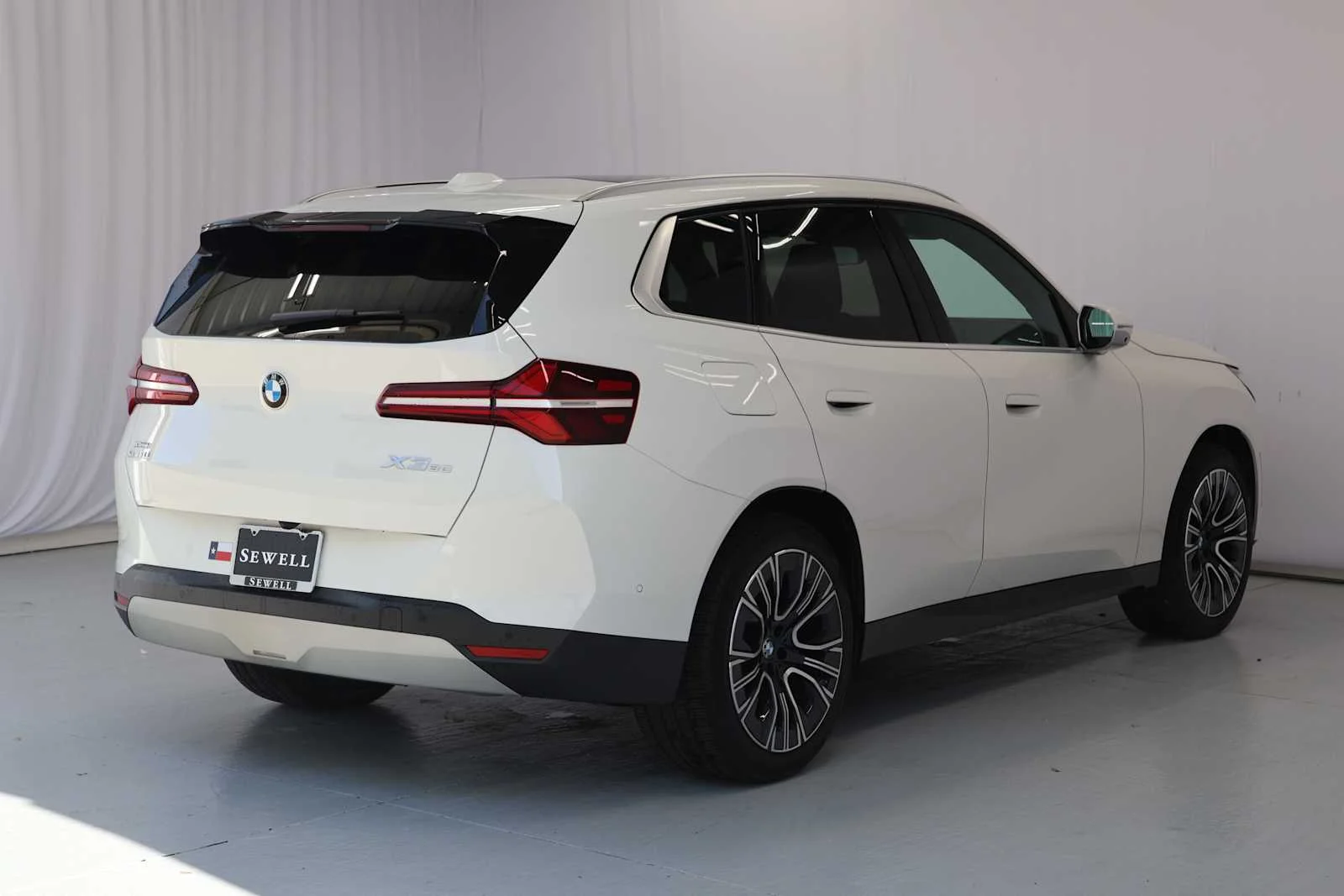 Certified Used 2026 Alpine White BMW 30 xDrive image 10