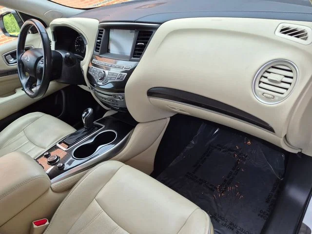Used 2017 White INFINITI Base image 34