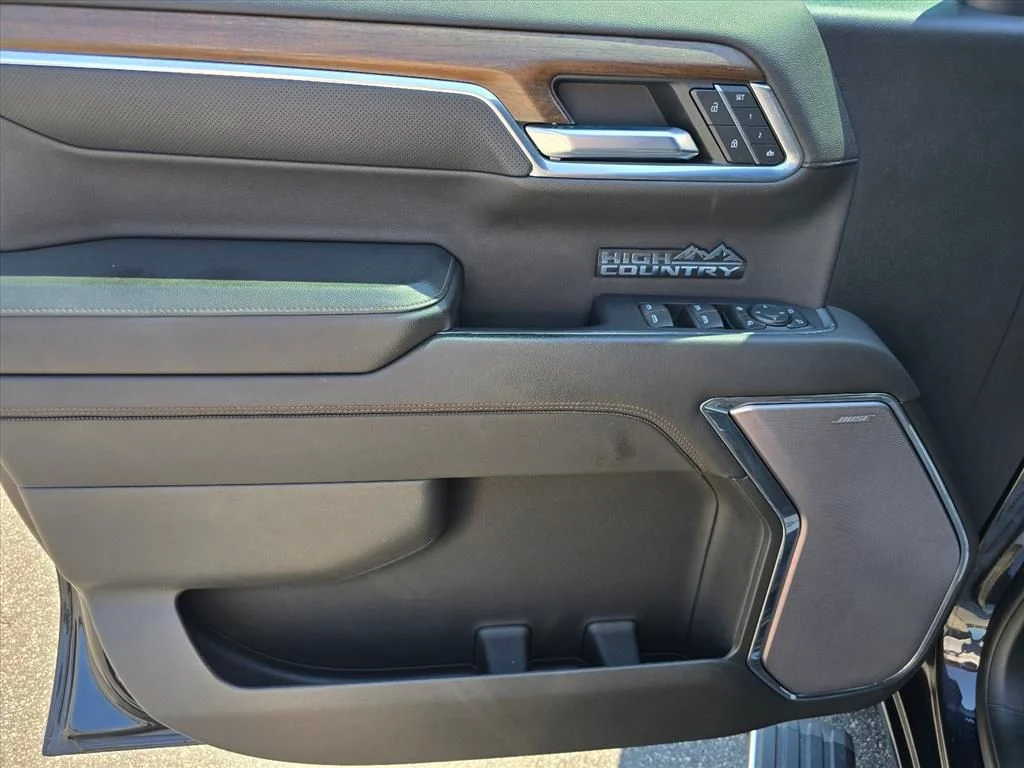 Used 2023 Gray Chevrolet High Country image 8