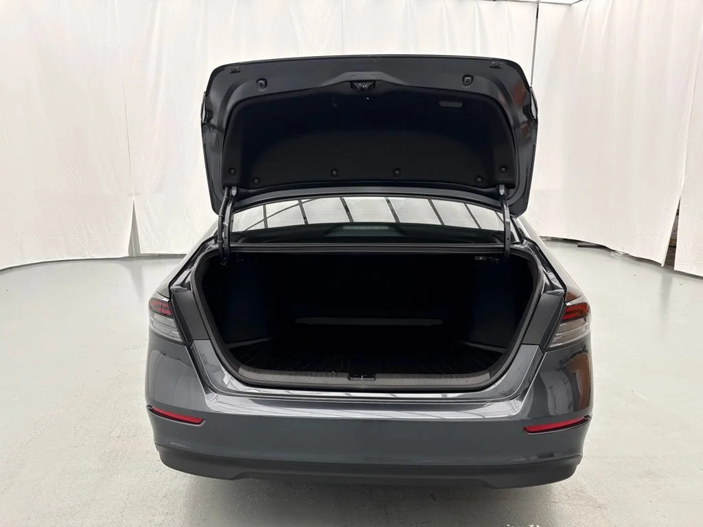 New 2026 Meteorite Gray Metallic Honda LX image 10