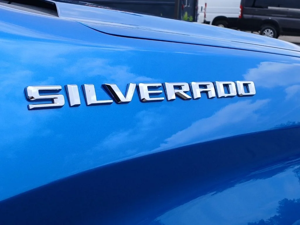 Used 2022 Blue Chevrolet LT image 37