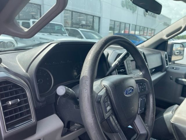 Used 2018 Gray Ford XLT image 12