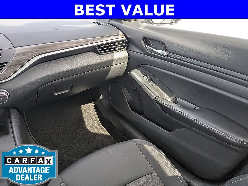Used 2025 Gray Nissan 2.5 SV image 15