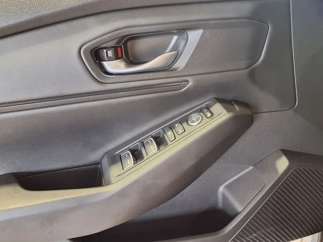2025 Honda Accord SE - Photo 15