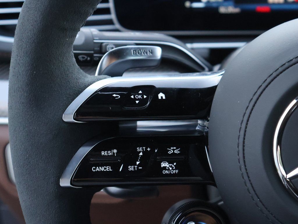 New 2026 MANUFAKTUR Alpine Grey Mercedes-Benz GLE 63 S AMG® image 34